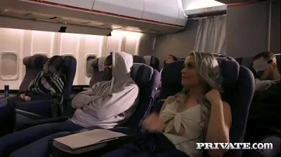 Private period com fucking on plane